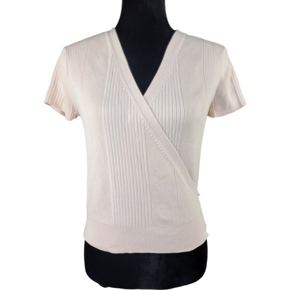 Tommy Hilfiger Woman’s Light pink wrap short sleeve knit top size S - Picture 1 of 11